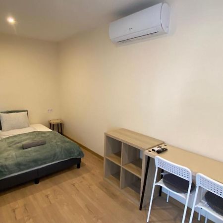 Night & Flight Airport Apartman Vecsés Εξωτερικό φωτογραφία